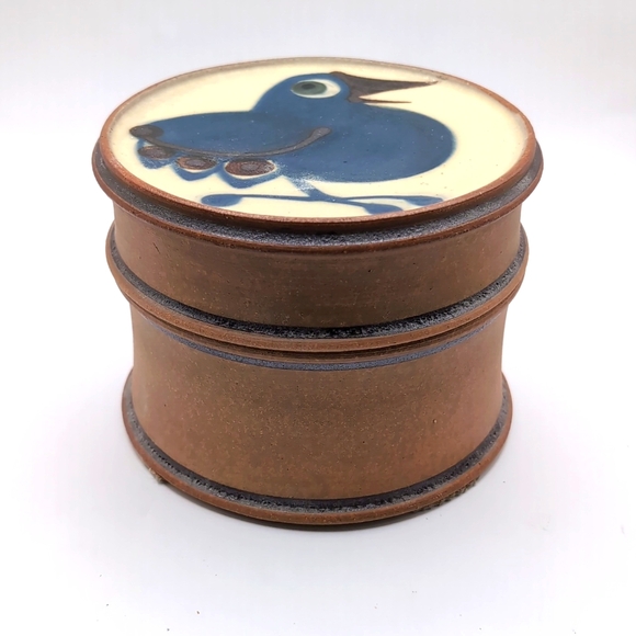 Erling & Karin Heerwagen Signed Studio Pottery Trinket Box w Lid Blue Bird Motif - Picture 5 of 7